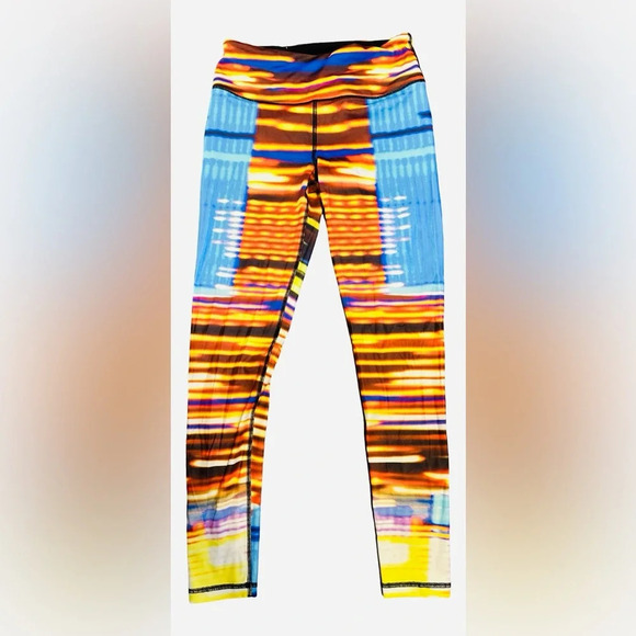 Victoria's Secret Sport VSX Knockout Workout Tights Size Medium Multicolor - Picture 1 of 5